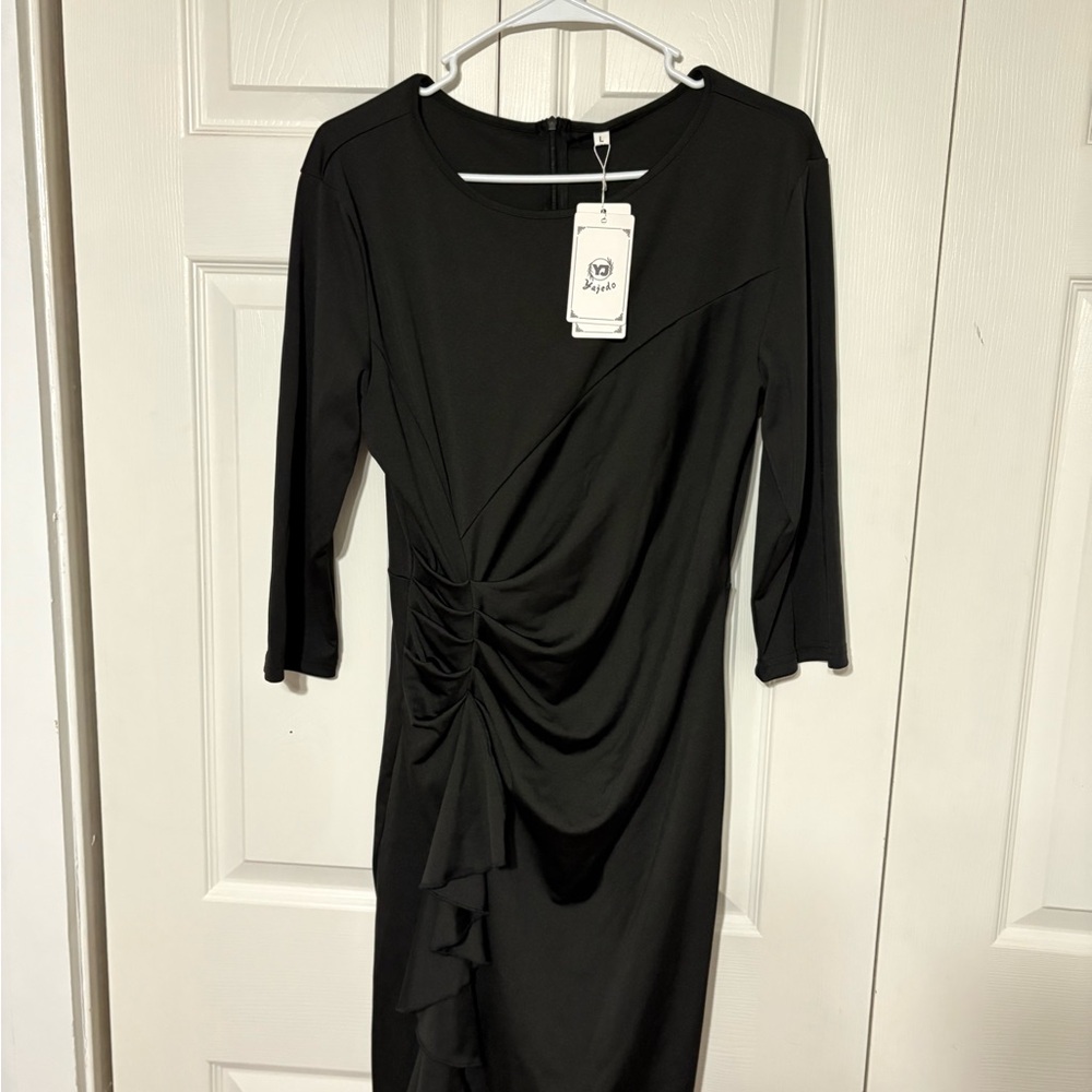 Elegant Black Long Sleeve Dress - Picture 1 of 2